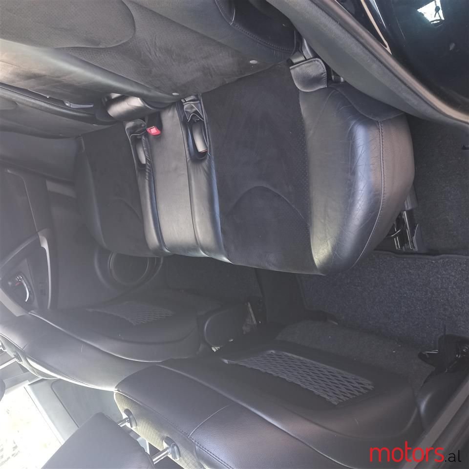 2011' Toyota RAV4 photo #2