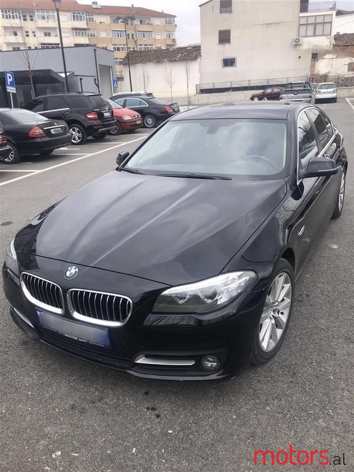 2014' BMW 520 photo #1