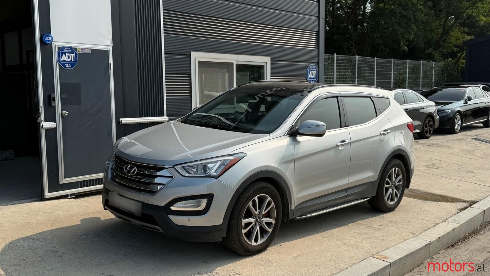 2013' Hyundai Santa Fe photo #1