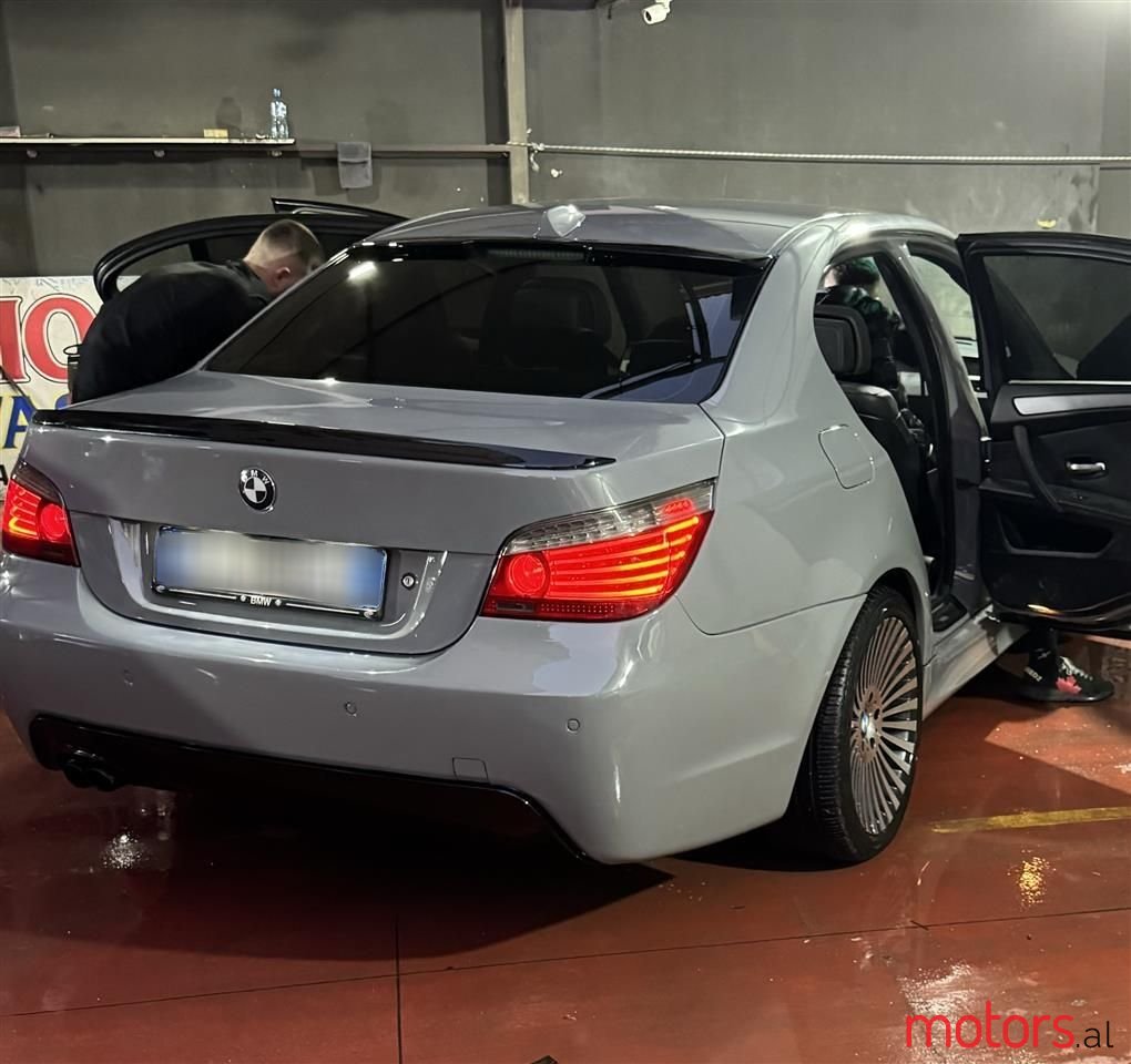 2009' BMW 530 photo #3