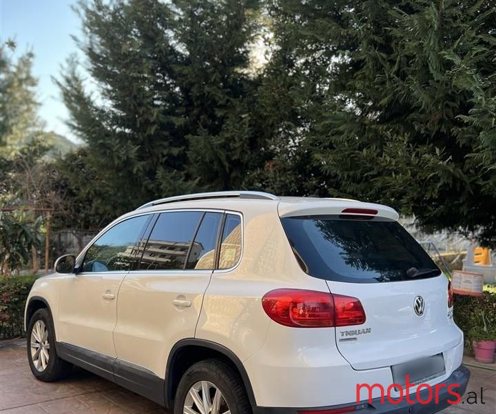 2013' Volkswagen Tiguan photo #6