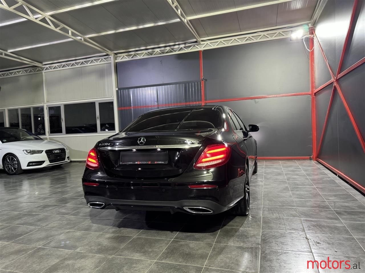 2019' Mercedes-Benz E 220 photo #1