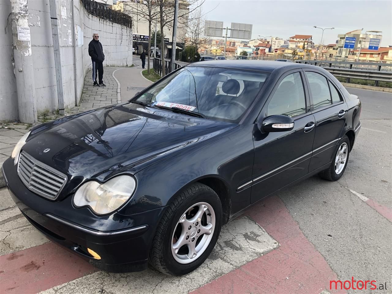 2004' Mercedes-Benz 220 photo #1