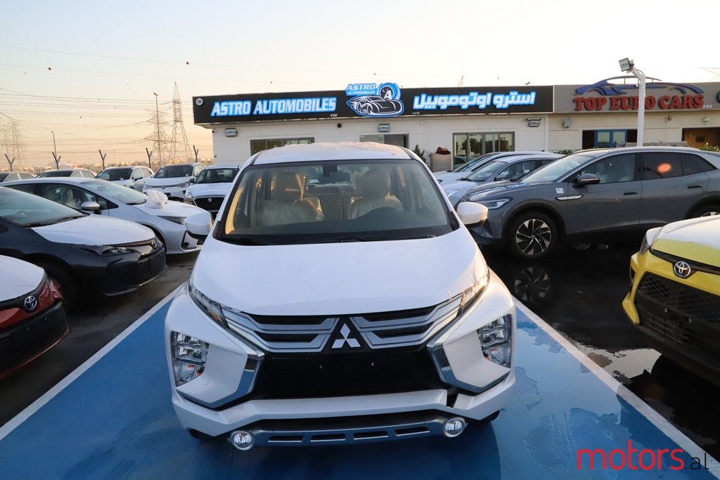 2022' Mitsubishi Eclipse XPANDER 1.5L A/T POWER OPTIONS photo #2