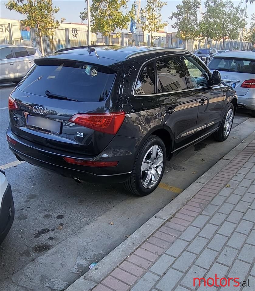 2010' Audi Q5 photo #2