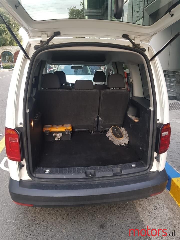 2017' Volkswagen Caddy photo #4