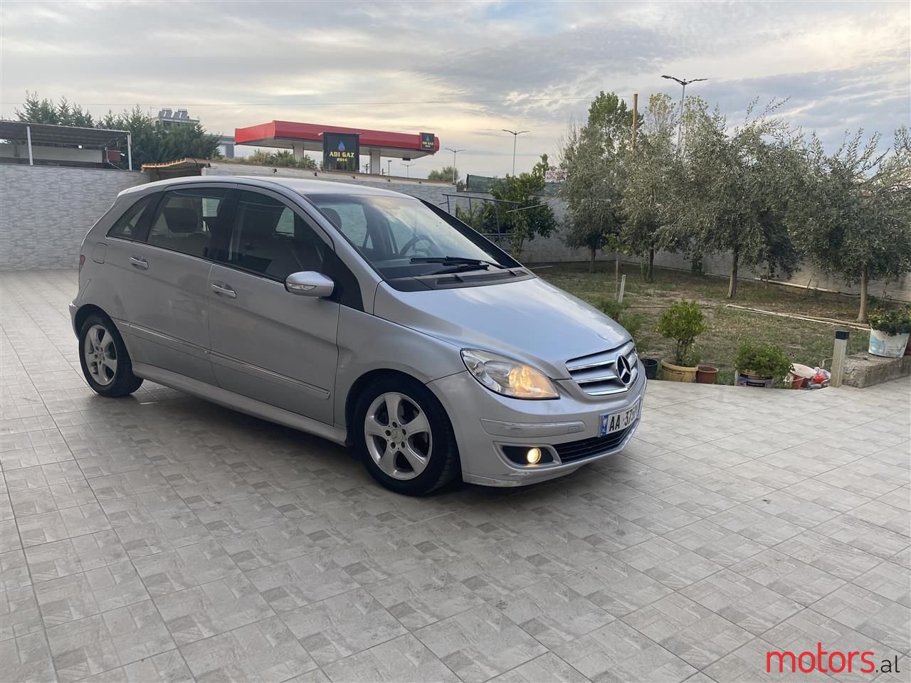 2007' Mercedes-Benz 200 photo #2