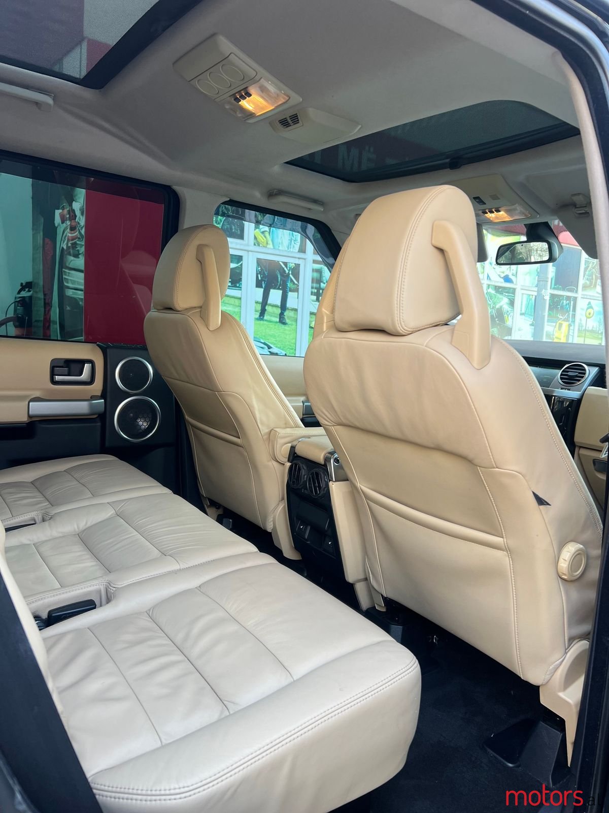 2008' Land Rover Discovery photo #6