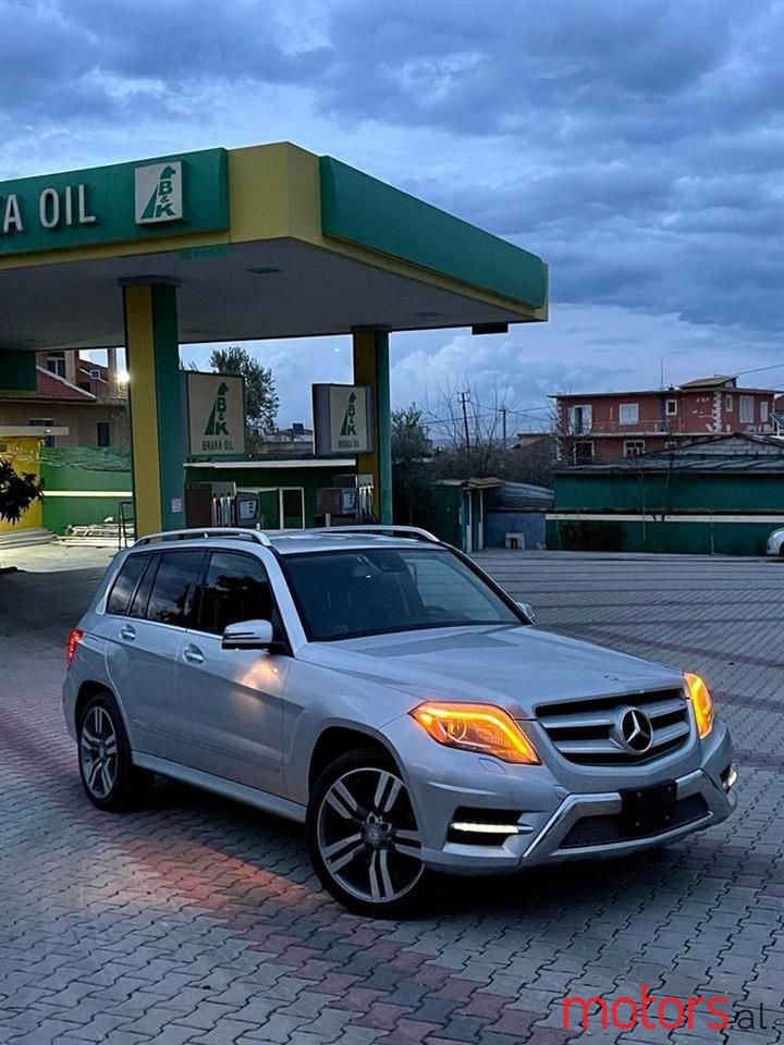2013' Mercedes-Benz GLK 250 photo #1