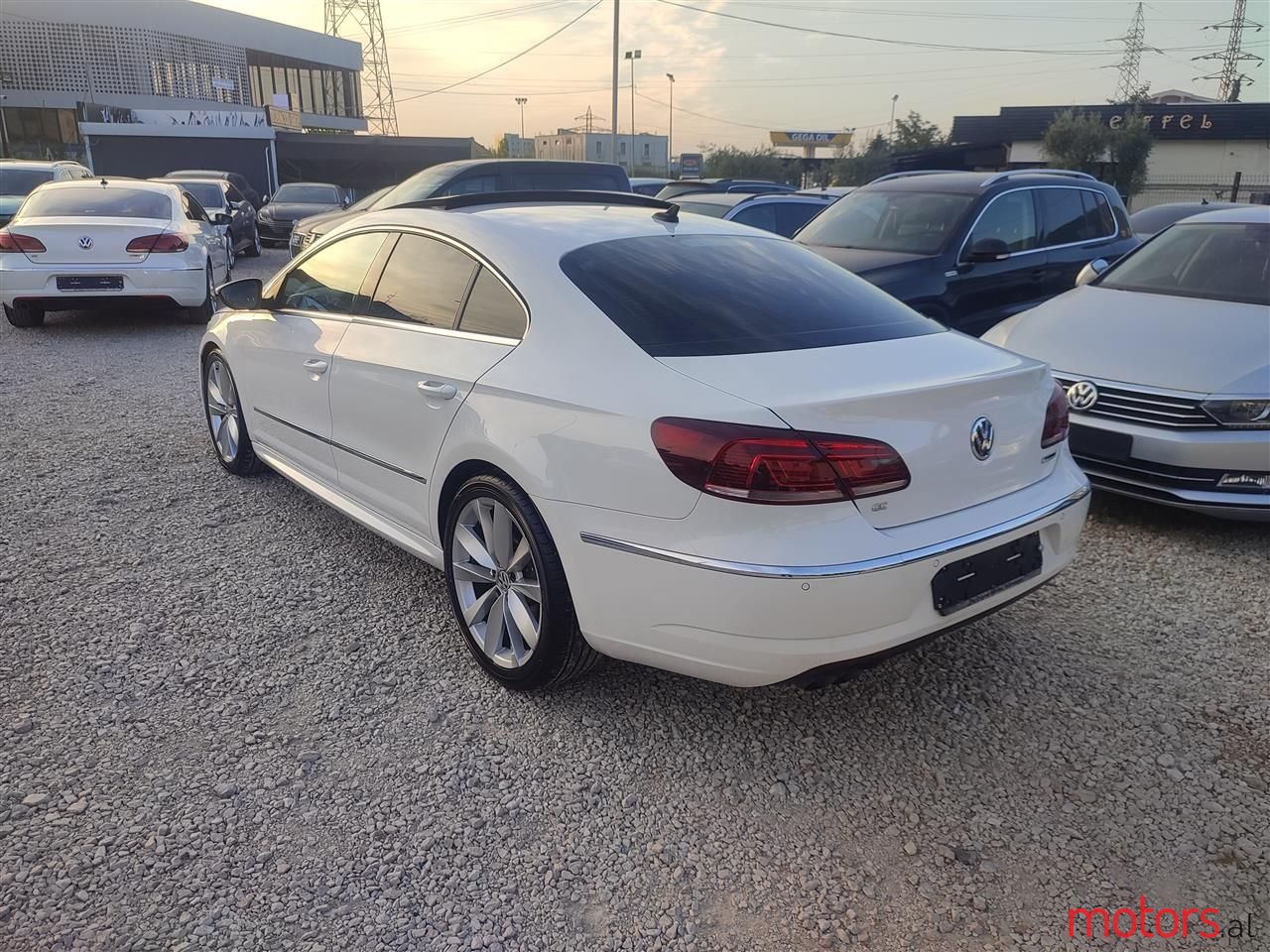 2015' Volkswagen photo #4