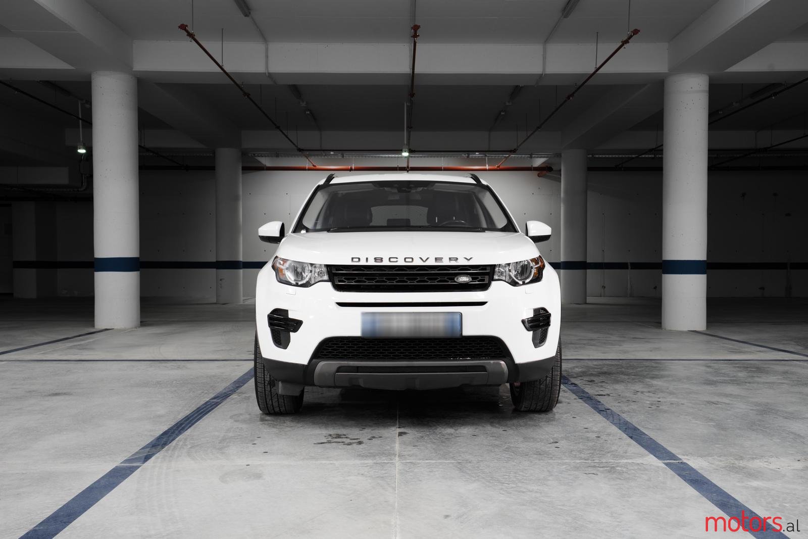 2017' Land Rover Discovery Sport photo #1
