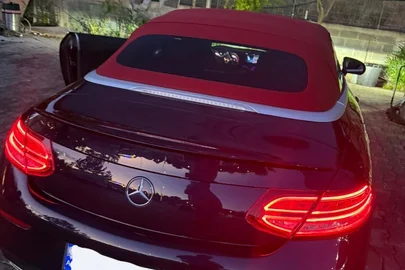 2020' Mercedes-Benz C 200