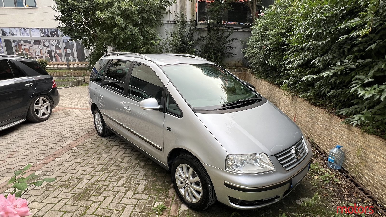 2005' Volkswagen Sharan photo #1