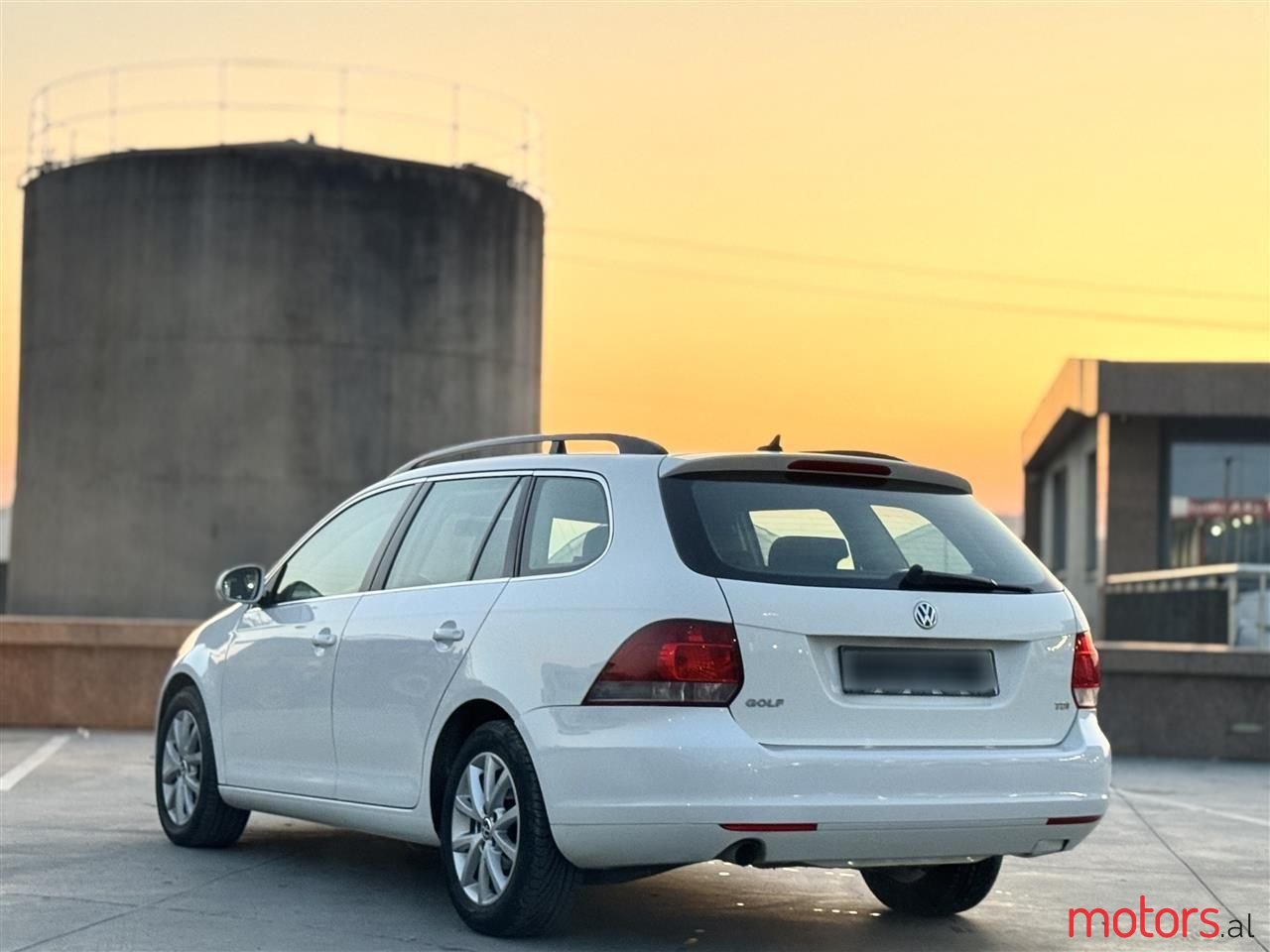 2012' Volkswagen Golf photo #2