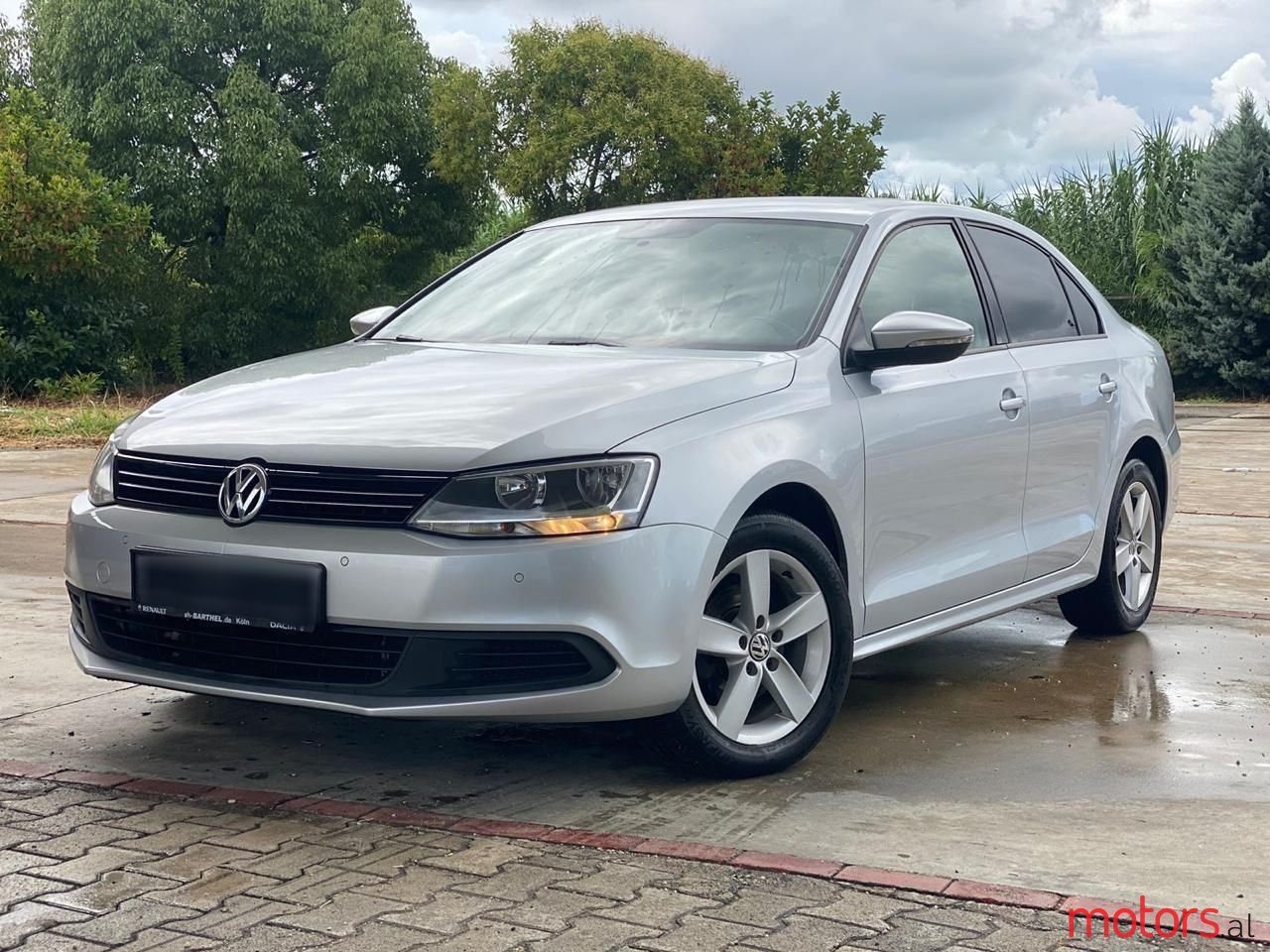 2011' Volkswagen Jetta photo #1