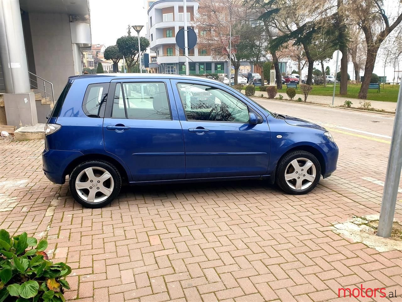 2007' Mazda 2 photo #6
