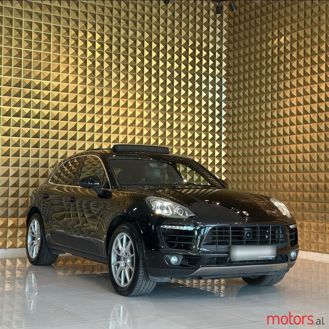 2015' Porsche Macan photo #1