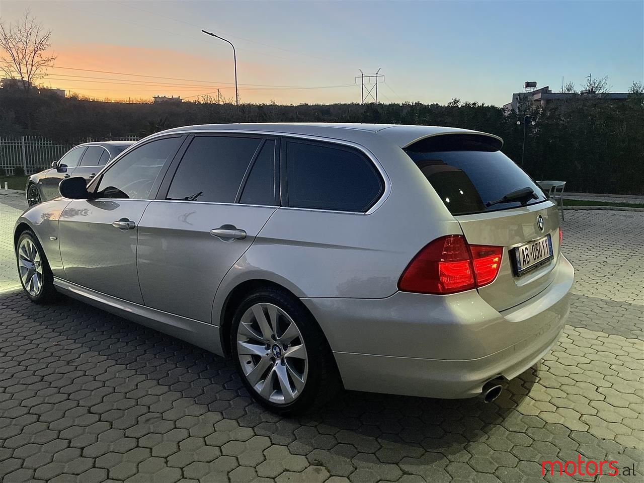 2012' BMW 320 photo #5