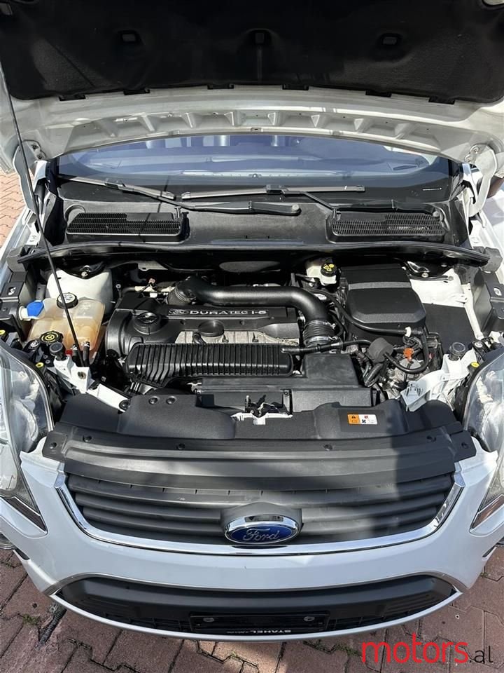 2011' Ford Kuga photo #5