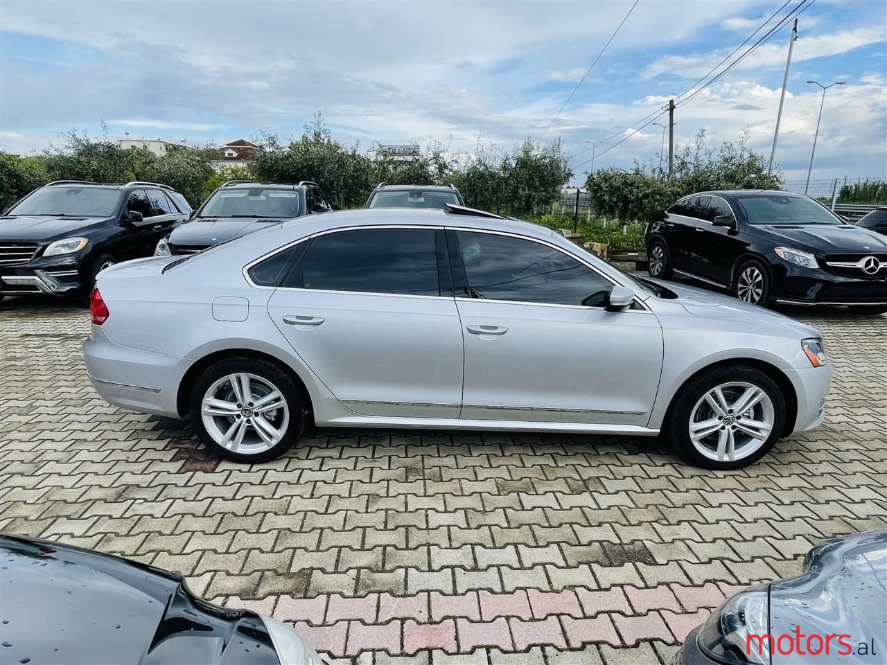 2014' Volkswagen Passat photo #3