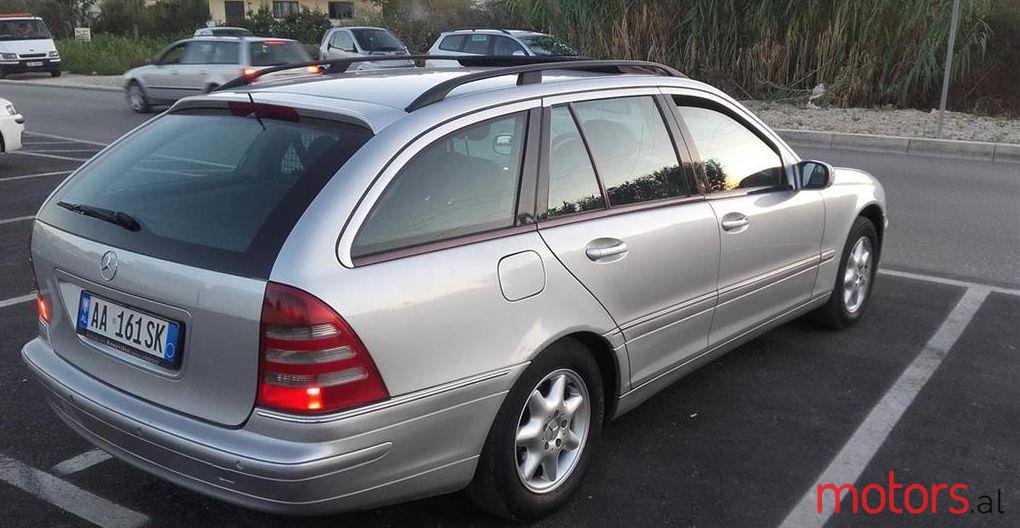 2002' Mercedes-Benz C 220 photo #2