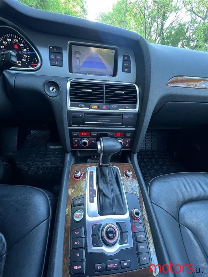 2014' Audi Q7 photo #3