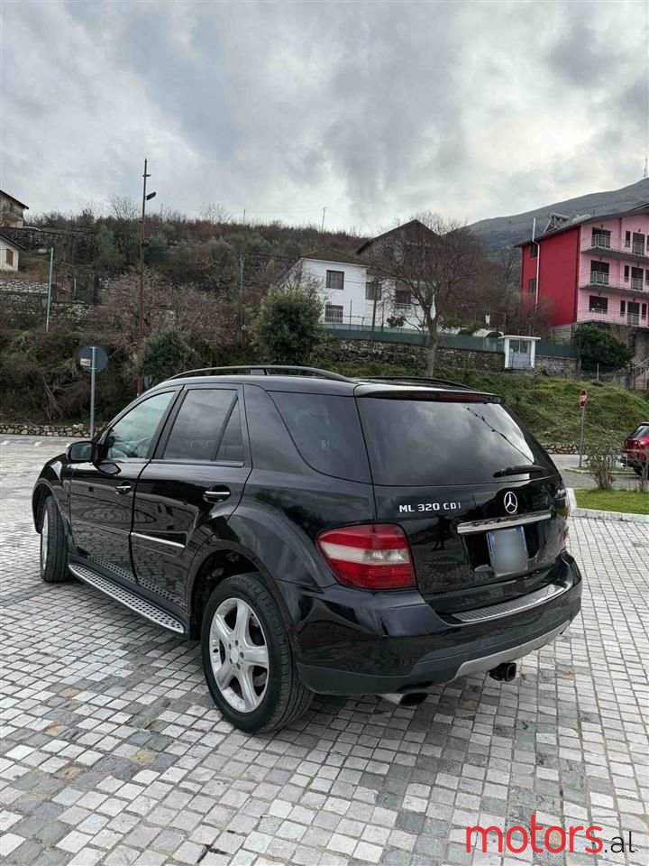 2008' Mercedes-Benz ML 320 photo #4