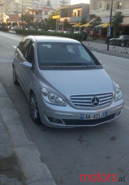 2006' Mercedes-Benz B 200 photo #1