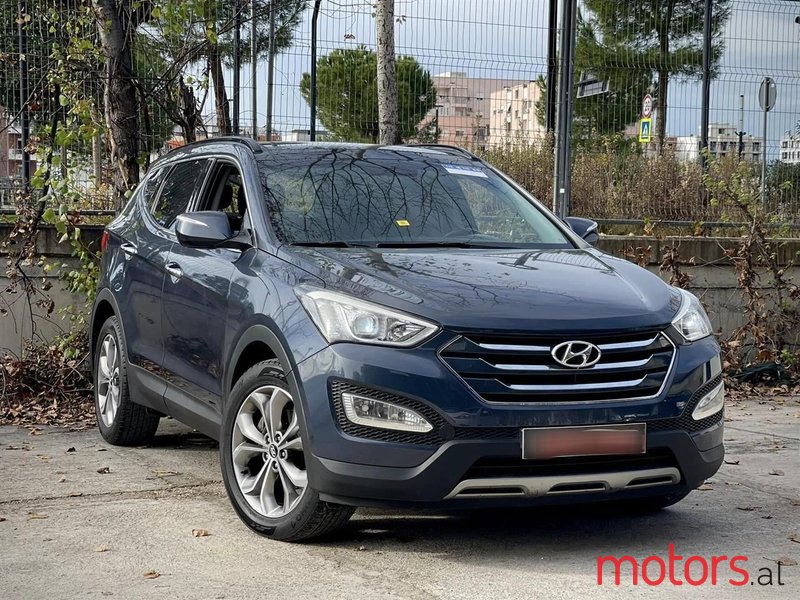 2013' Hyundai Santa Fe photo #1