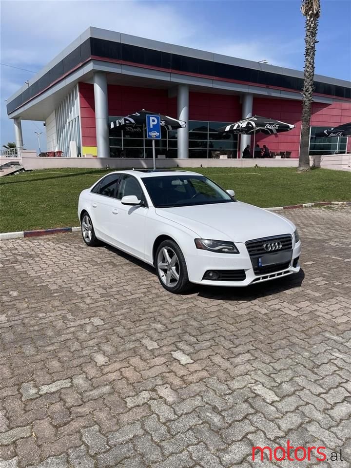 2012' Audi A4 photo #2