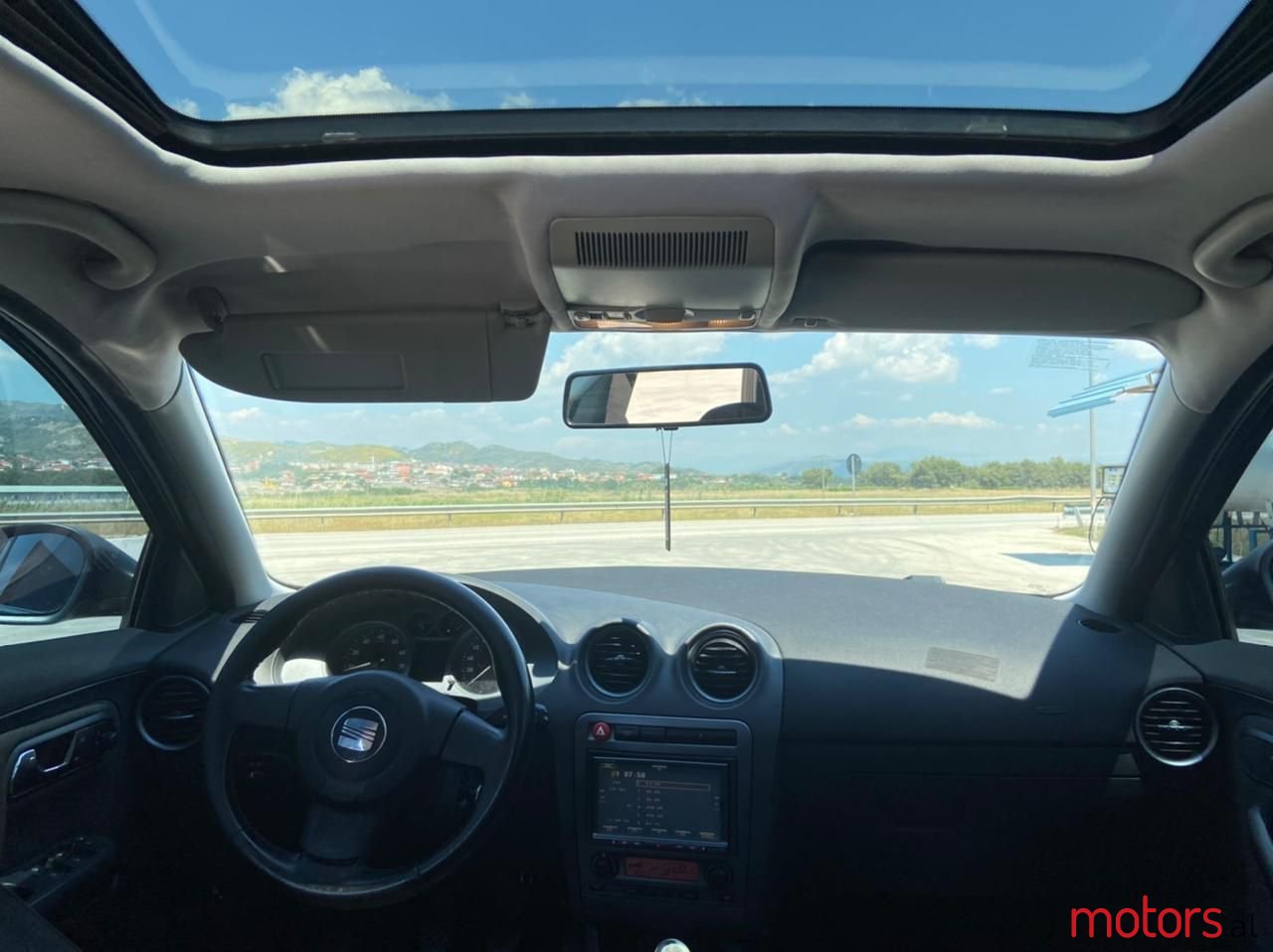 2008' SEAT Ibiza photo #3