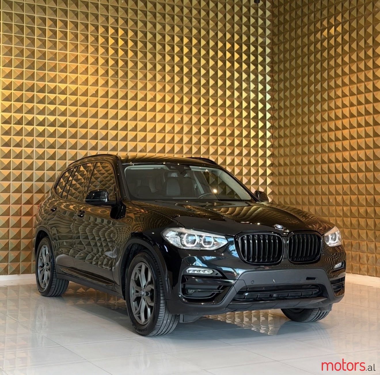 2018' BMW X3 20d xLine xDrive photo #1