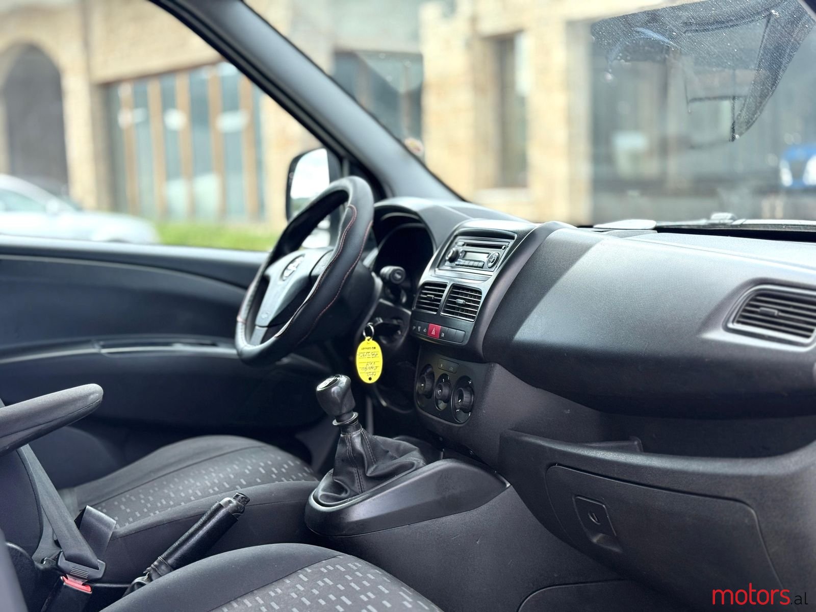 2011' Opel Combo photo #5