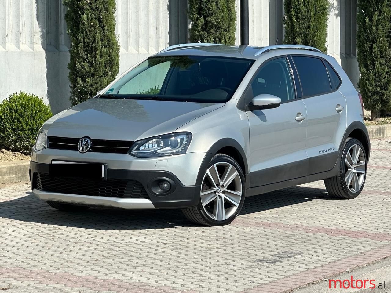 2012' Volkswagen Polo photo #2