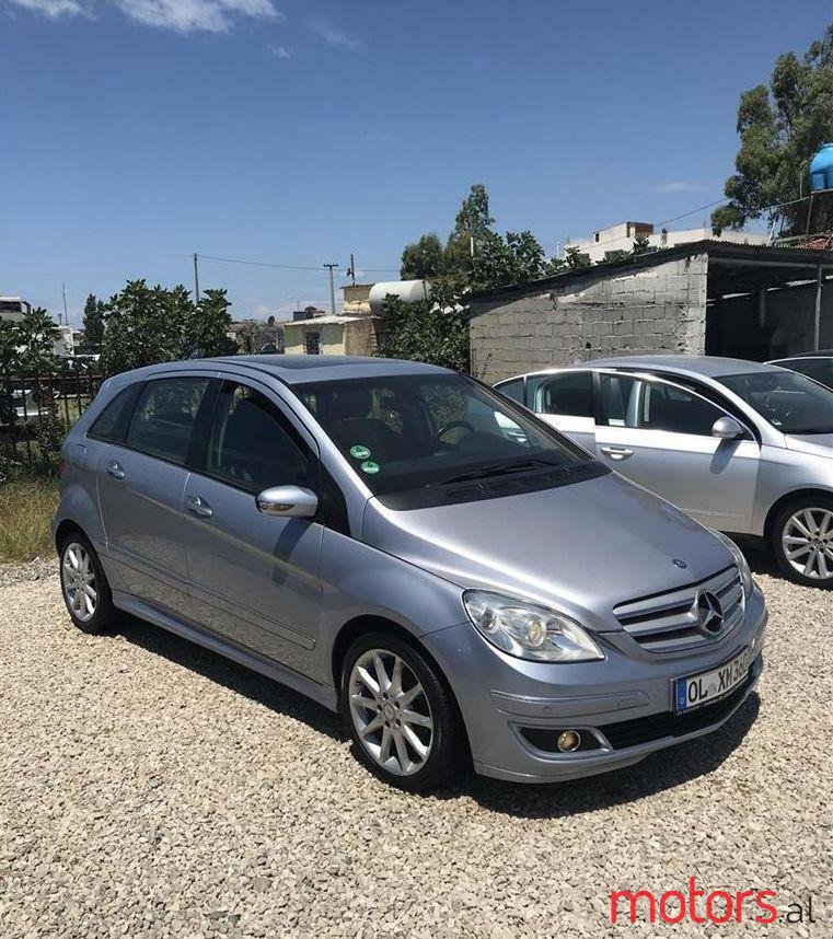 2006' Mercedes-Benz B 180 photo #1