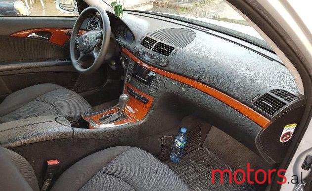 2007' Mercedes-Benz E-Class photo #1