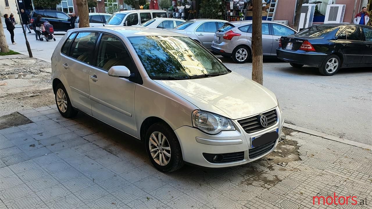 2008' Volkswagen Polo photo #1