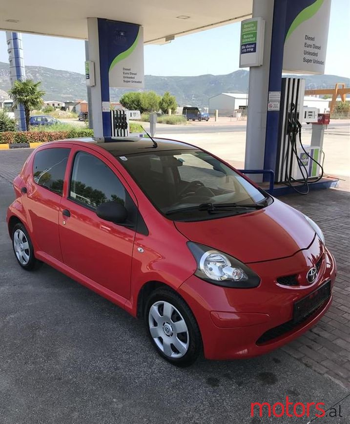 2009' Toyota Aygo photo #1