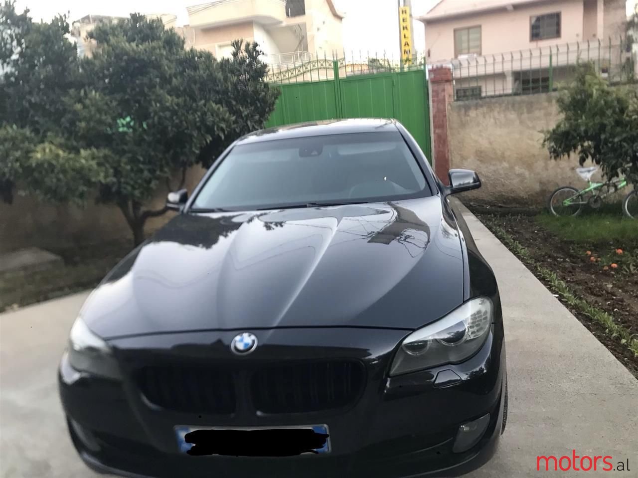 2012' BMW 525 photo #3