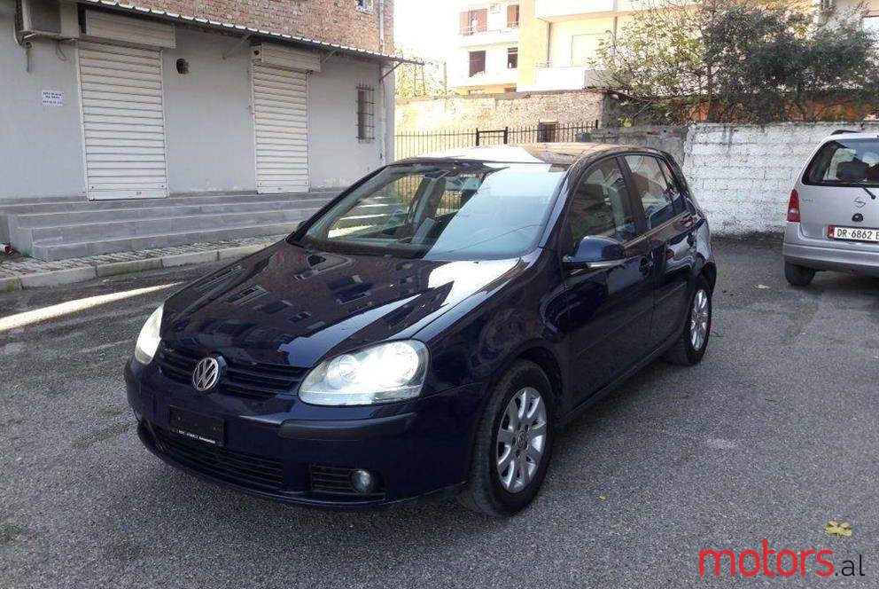 2005' Volkswagen Golf photo #2