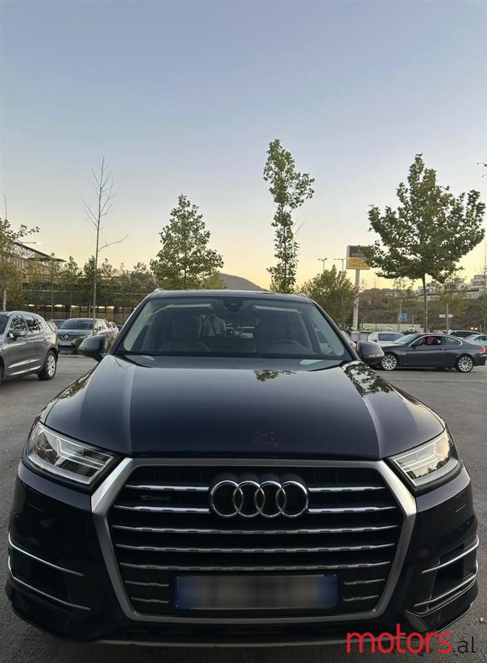 2017' Audi Q7 photo #4