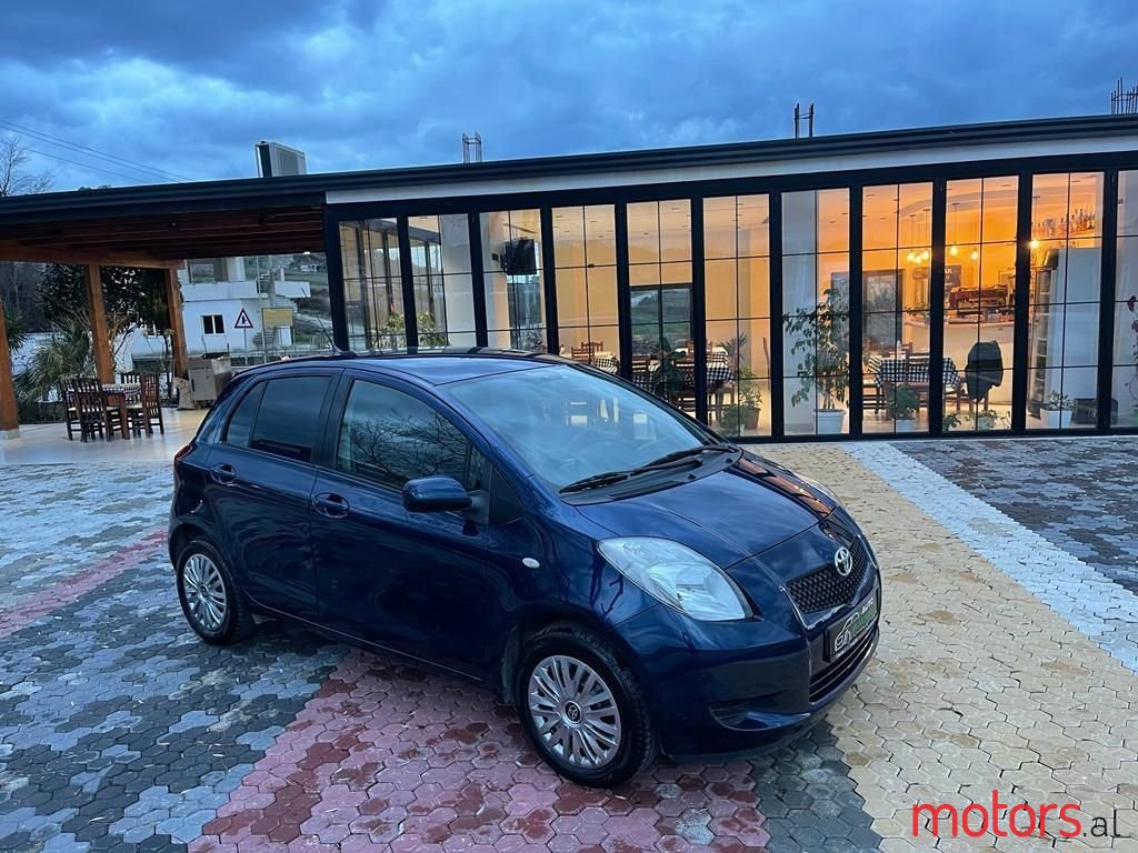 2006' Toyota Yaris photo #3