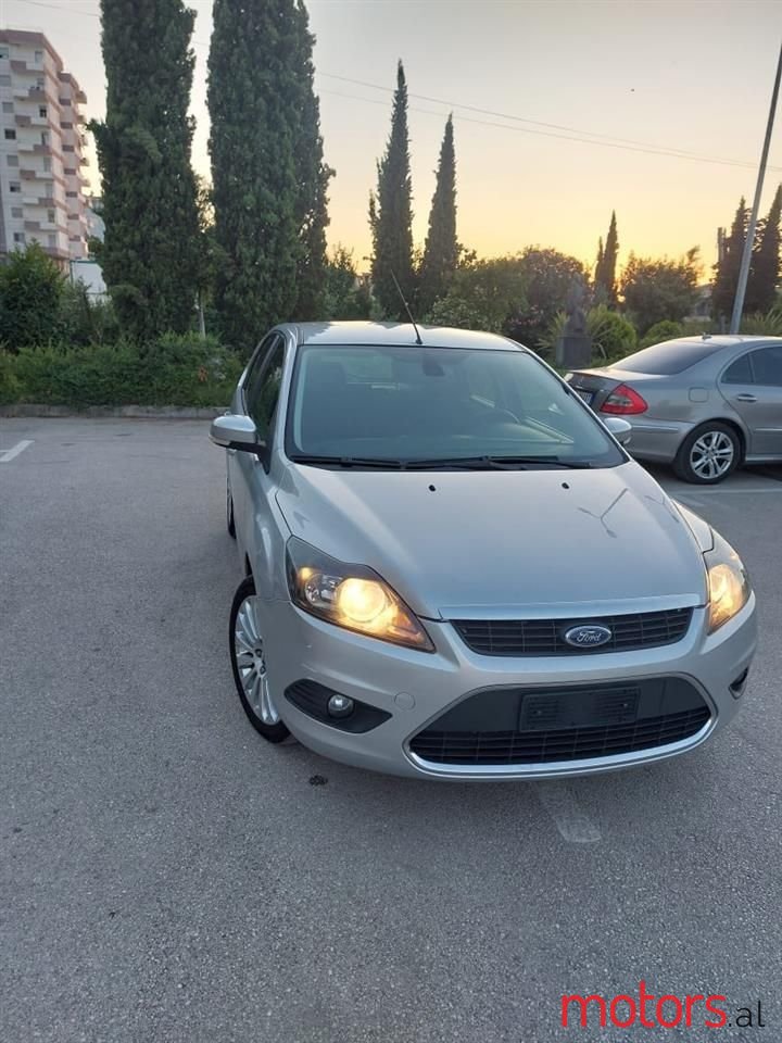 2009' Ford Focus photo #4