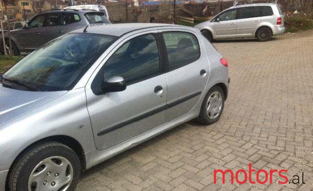 2000' Peugeot 206 photo #2