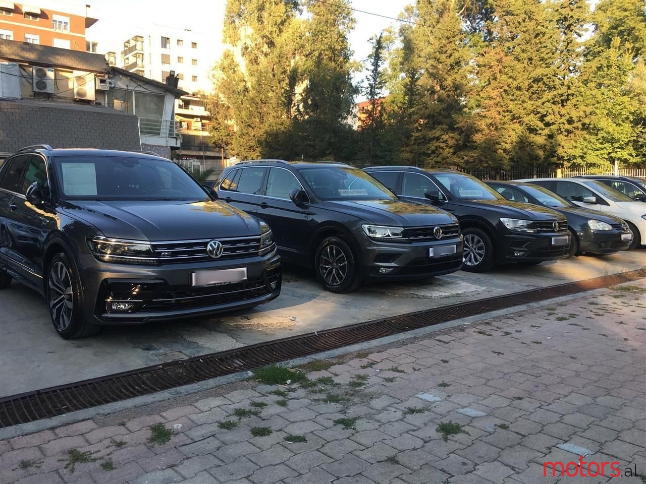 2018' Volkswagen Tiguan photo #3