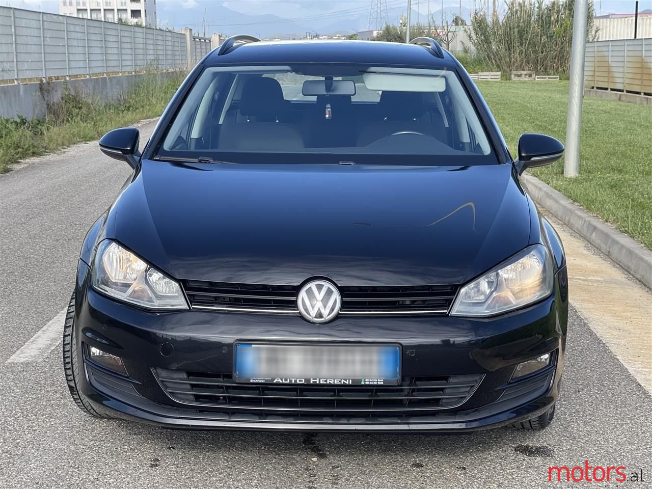 2014' Volkswagen Golf photo #1