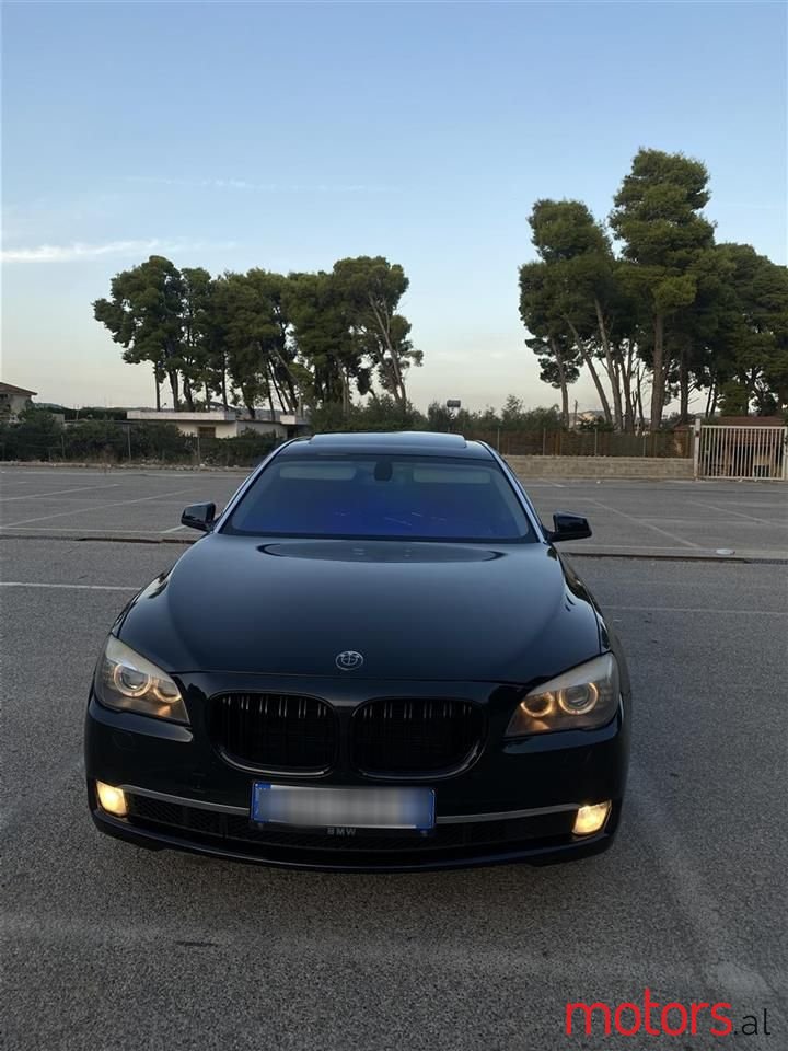 2010' BMW 740 photo #3