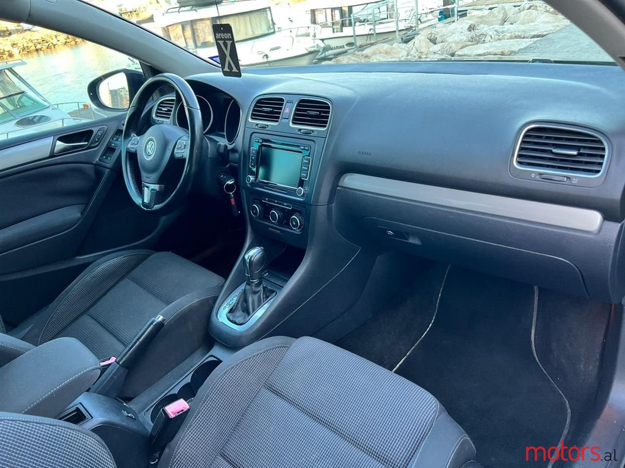 2012' Volkswagen Golf photo #3