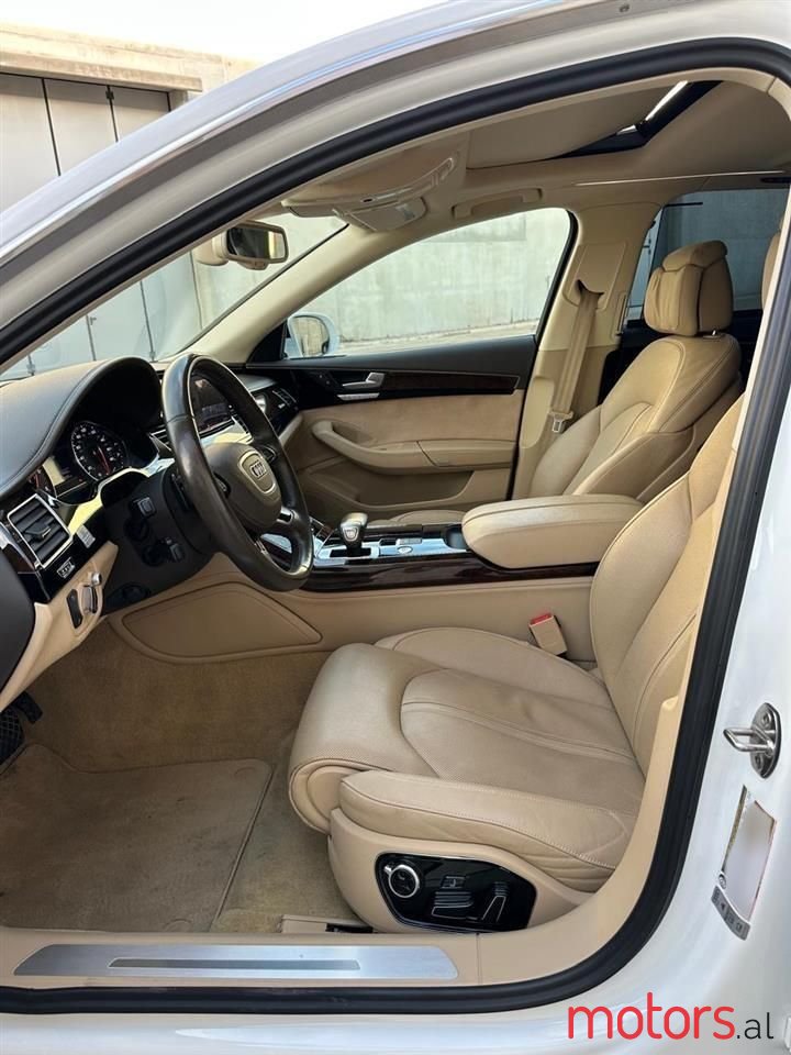 2015' Audi A8 photo #4