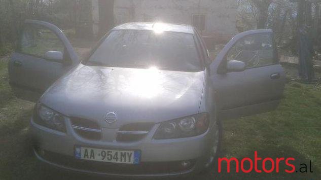 2004' Nissan Almera photo #2